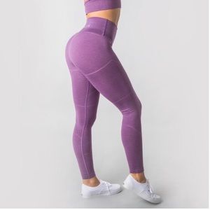Alphalete R6 Leggings in Ultraviolet